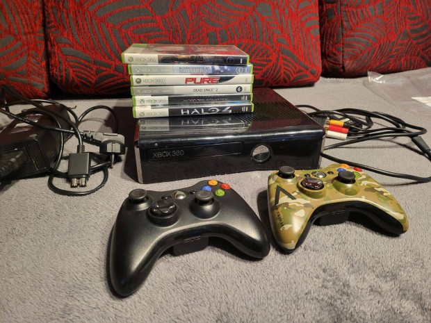 Xbox 360 [friss paszta/ szerviz, 2 kar, 6 jtk]